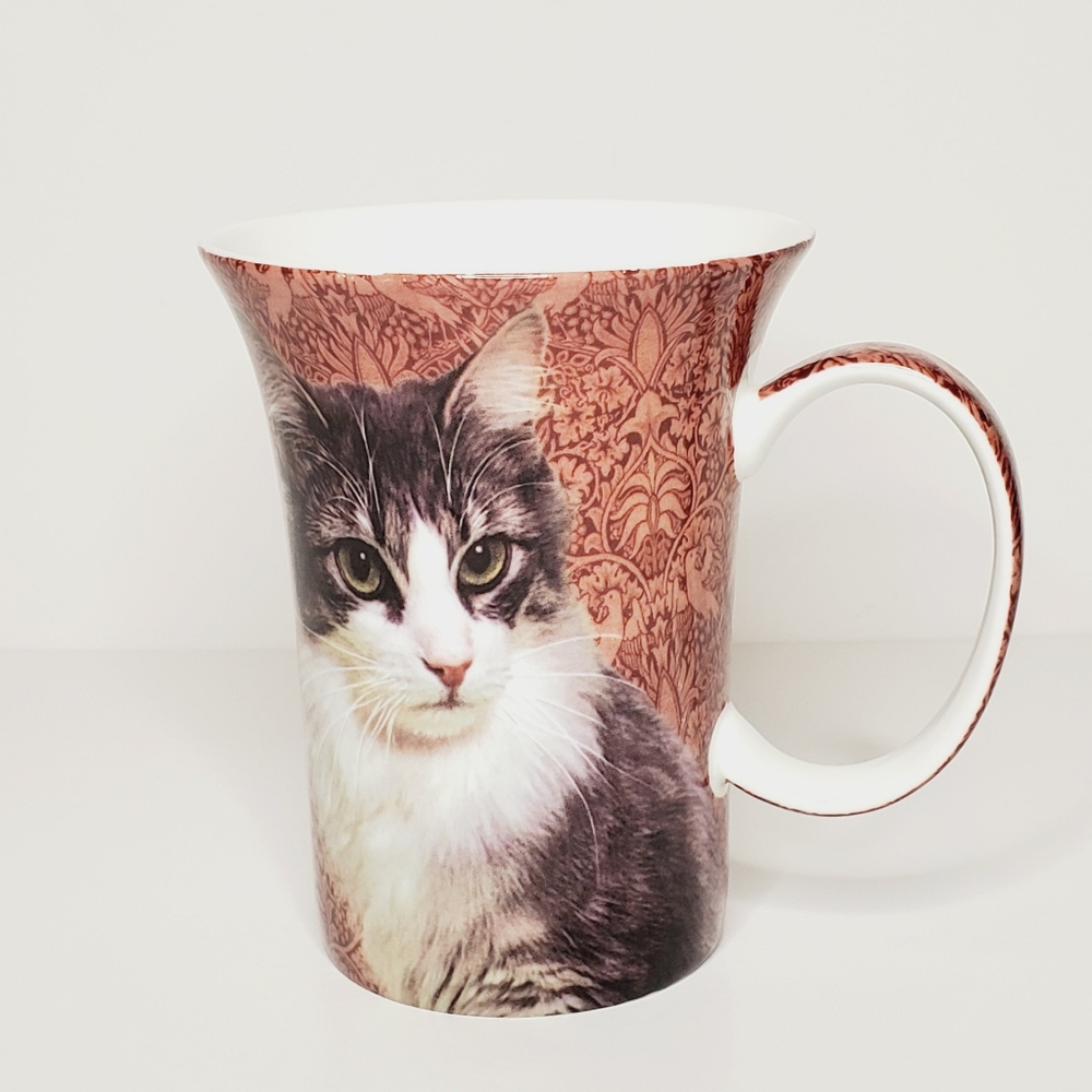 McIntosh Cat-Themed Fine Bone China Mug - Feline Friends Collection